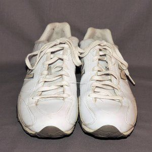 New Balance 442 white athletic/walking shoes